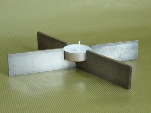 Contemporary candle holder Ekis